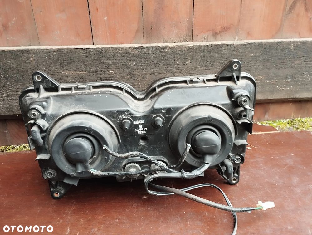 Honda Varadero 1000 XL 1000 SD01 reflektor lampa przód - 5