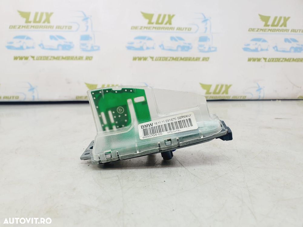 Antena radio 6950704-05 30000953bf BMW Seria 5 F11  [din 2009 pana  2013] - 3