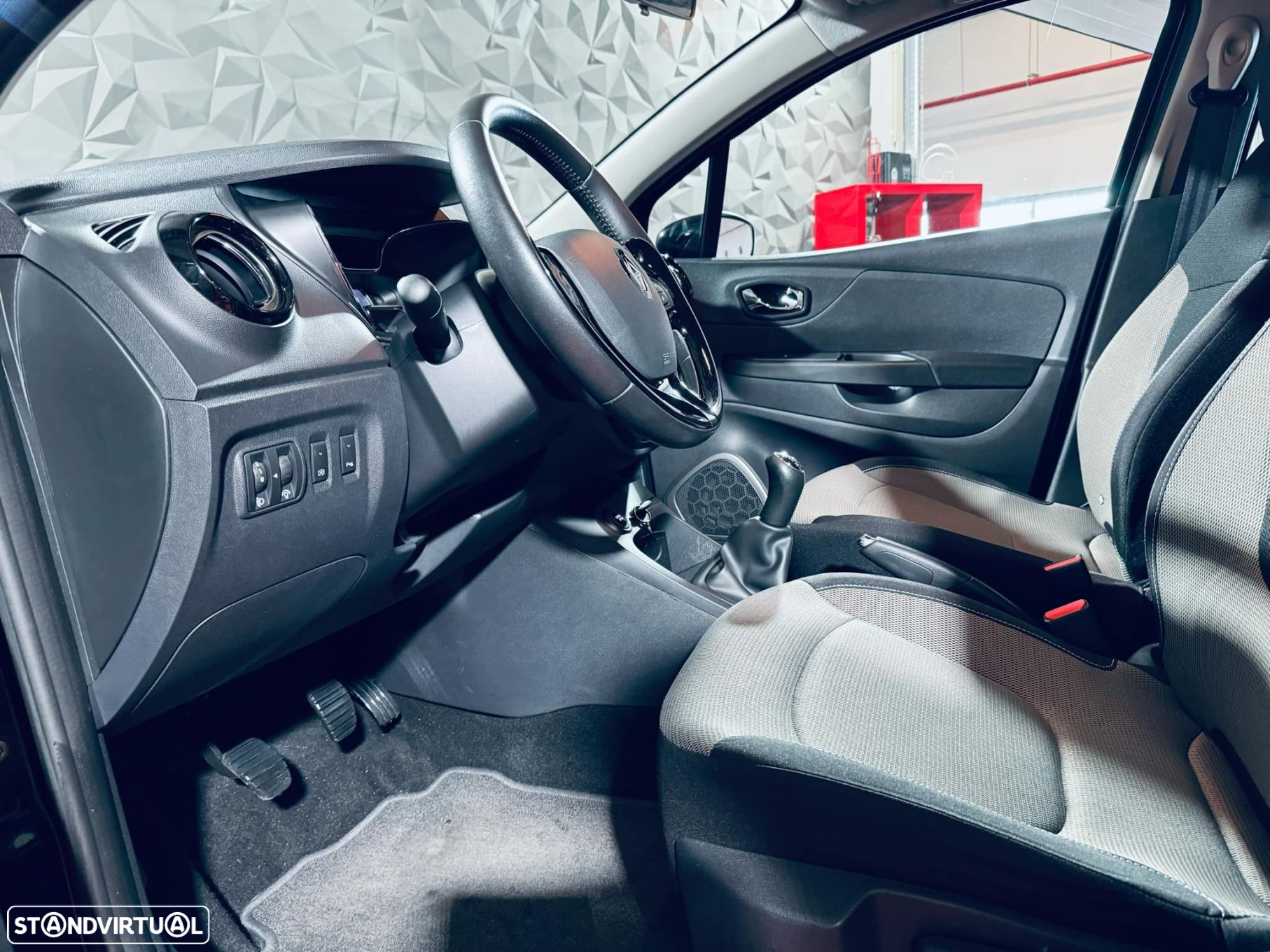 Renault Captur 0.9 TCE Exclusive - 34