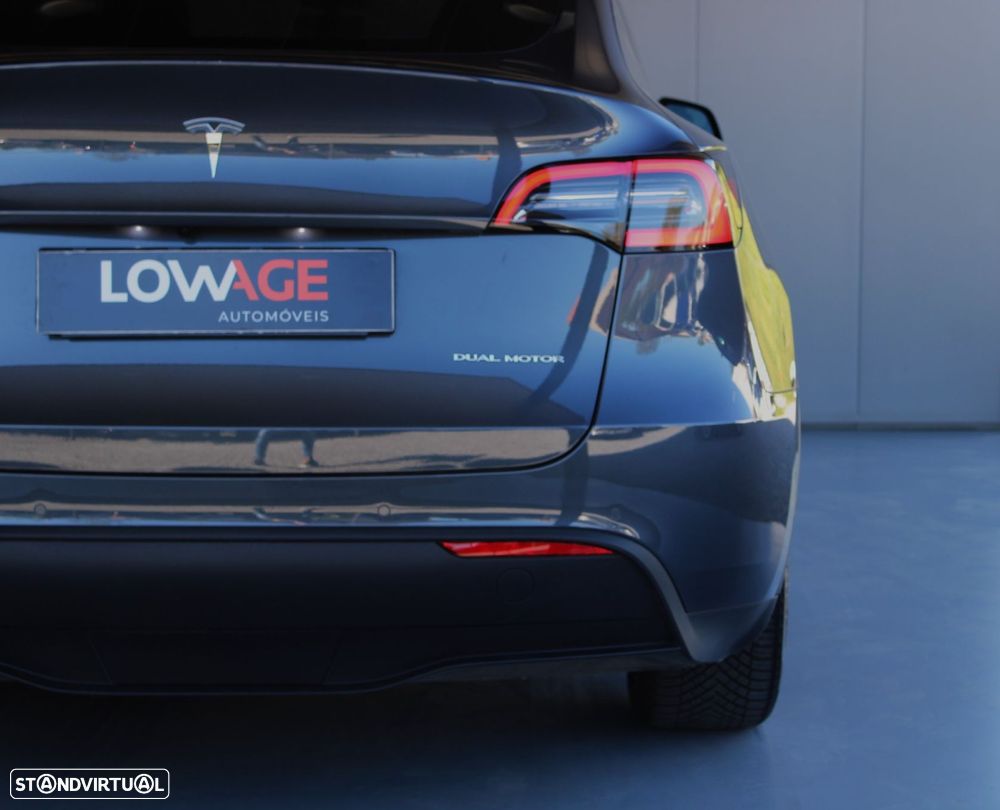 Tesla Model Y Long Range Tração Integral - 29