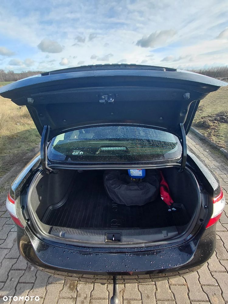 Renault Fluence 1.6 16V Limited - 8