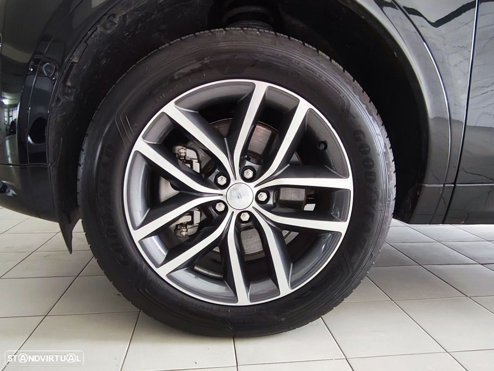 Land Rover Discovery Sport 1.5 I3 P300e AWD S — fotografia 36