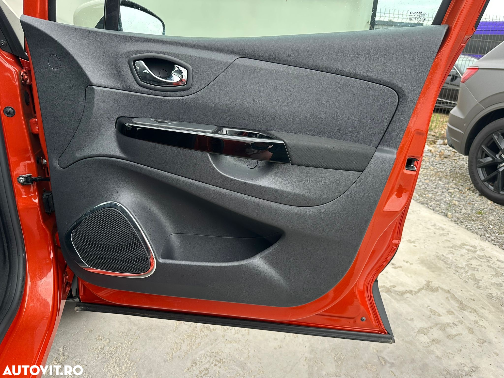 Renault Captur (ENERGY) TCe 90 INTENS - 25