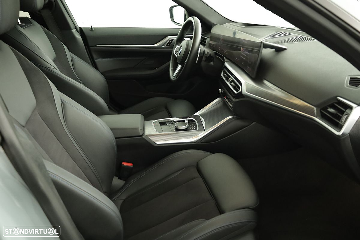 BMW 420 Gran Coupé i Pack Desportivo M Auto - 25