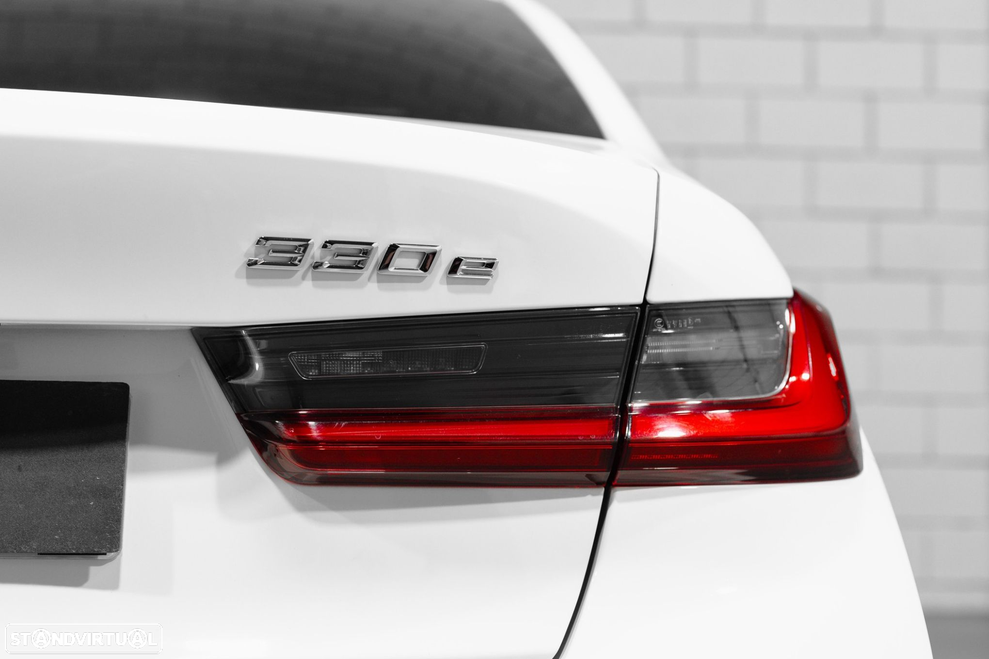 BMW 330 e Pack Desportivo M Auto - 44