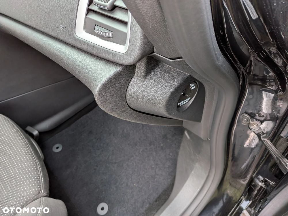 Opel Astra 1.4 Turbo Color Edition - 24