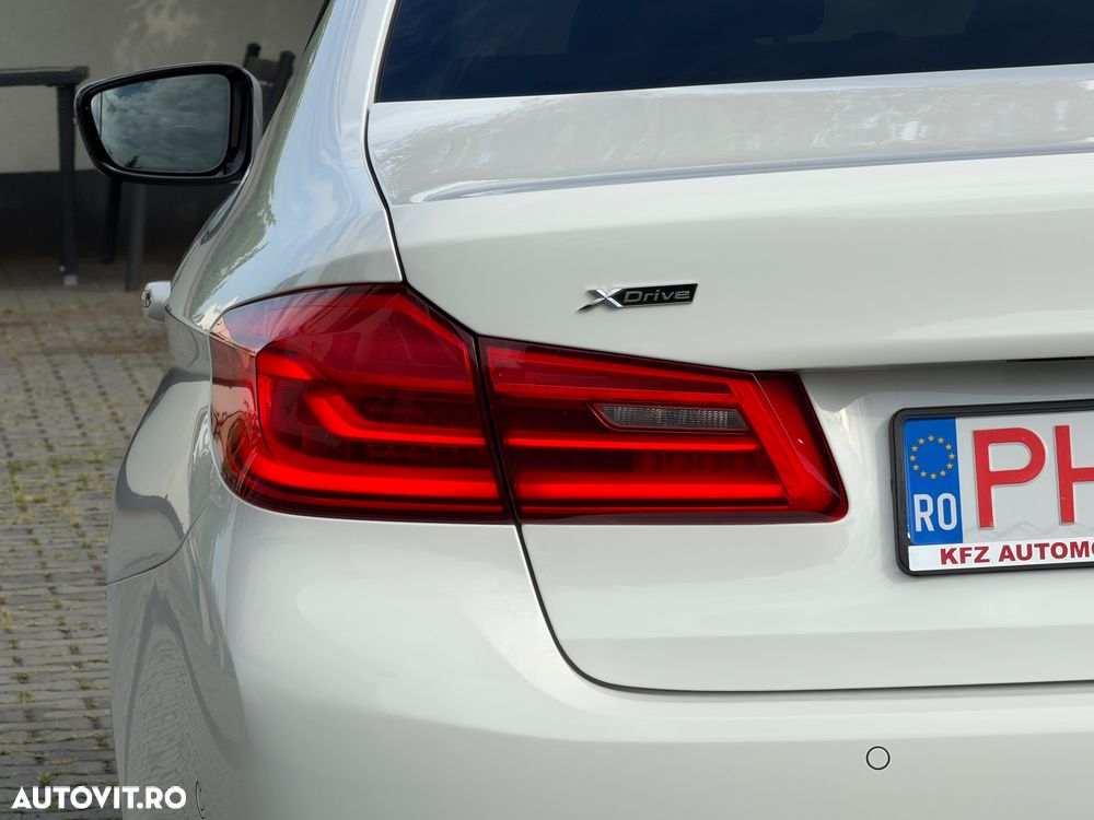 BMW Seria 5 520d Aut. - 37