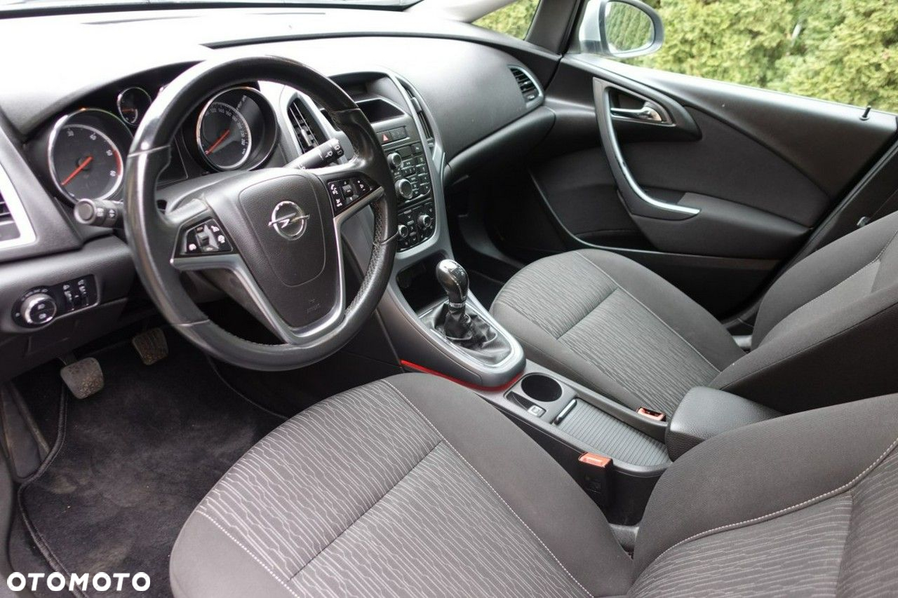 Opel Astra - 11