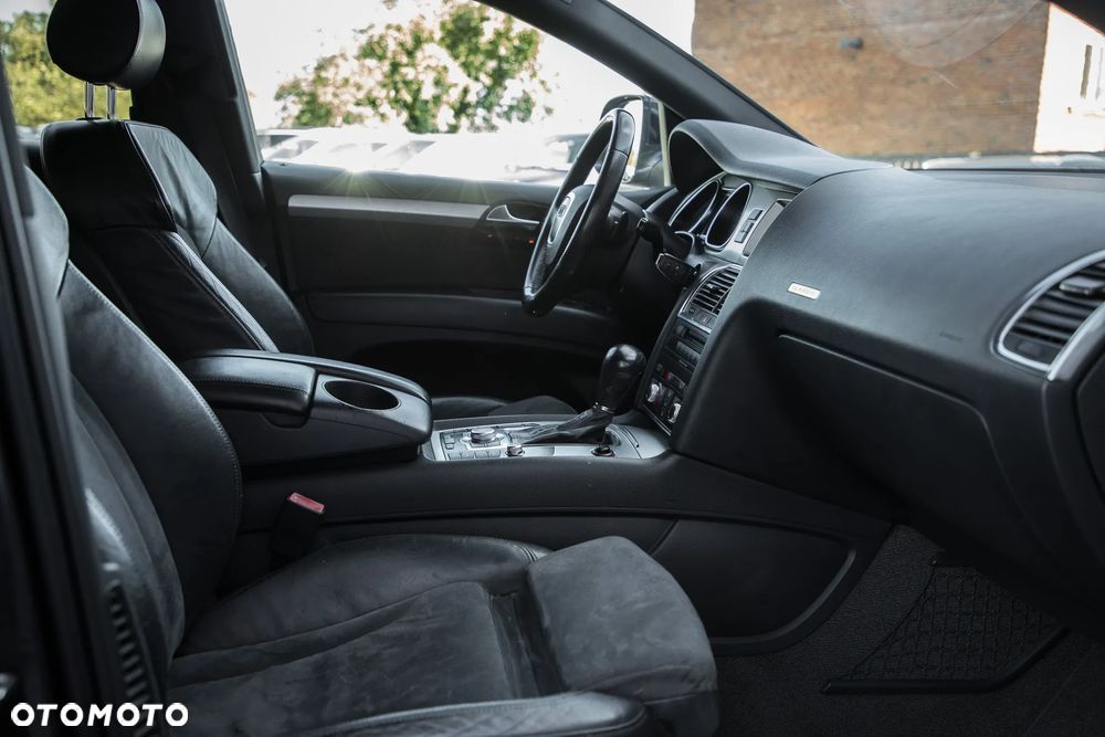Audi Q7 4.2 FSI Quattro Tiptronic - 34