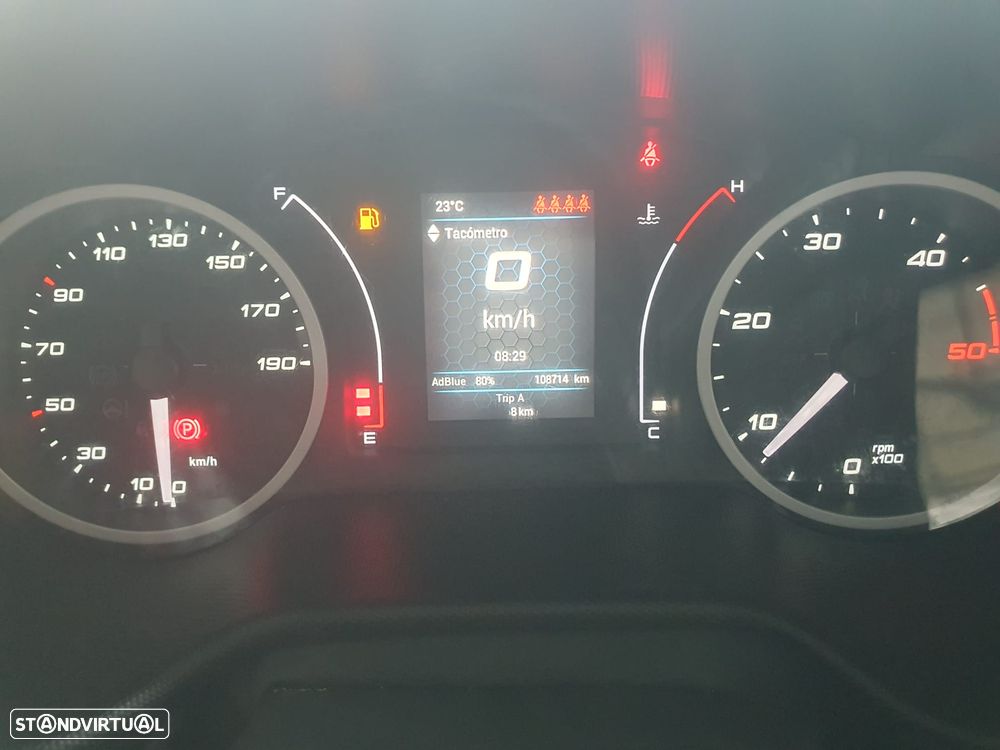 Iveco Daily 2.3 35C14 - 7 LUG. c/ sinalização luminosa - 7