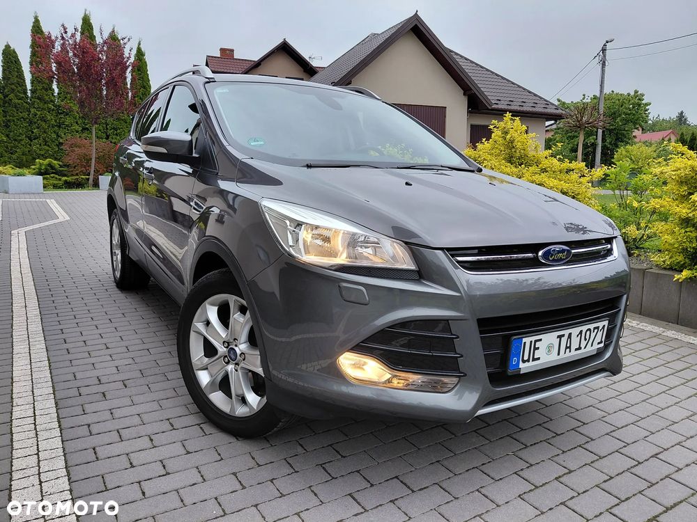 Ford Kuga 1.6 EcoBoost 2x4 Titanium - 9