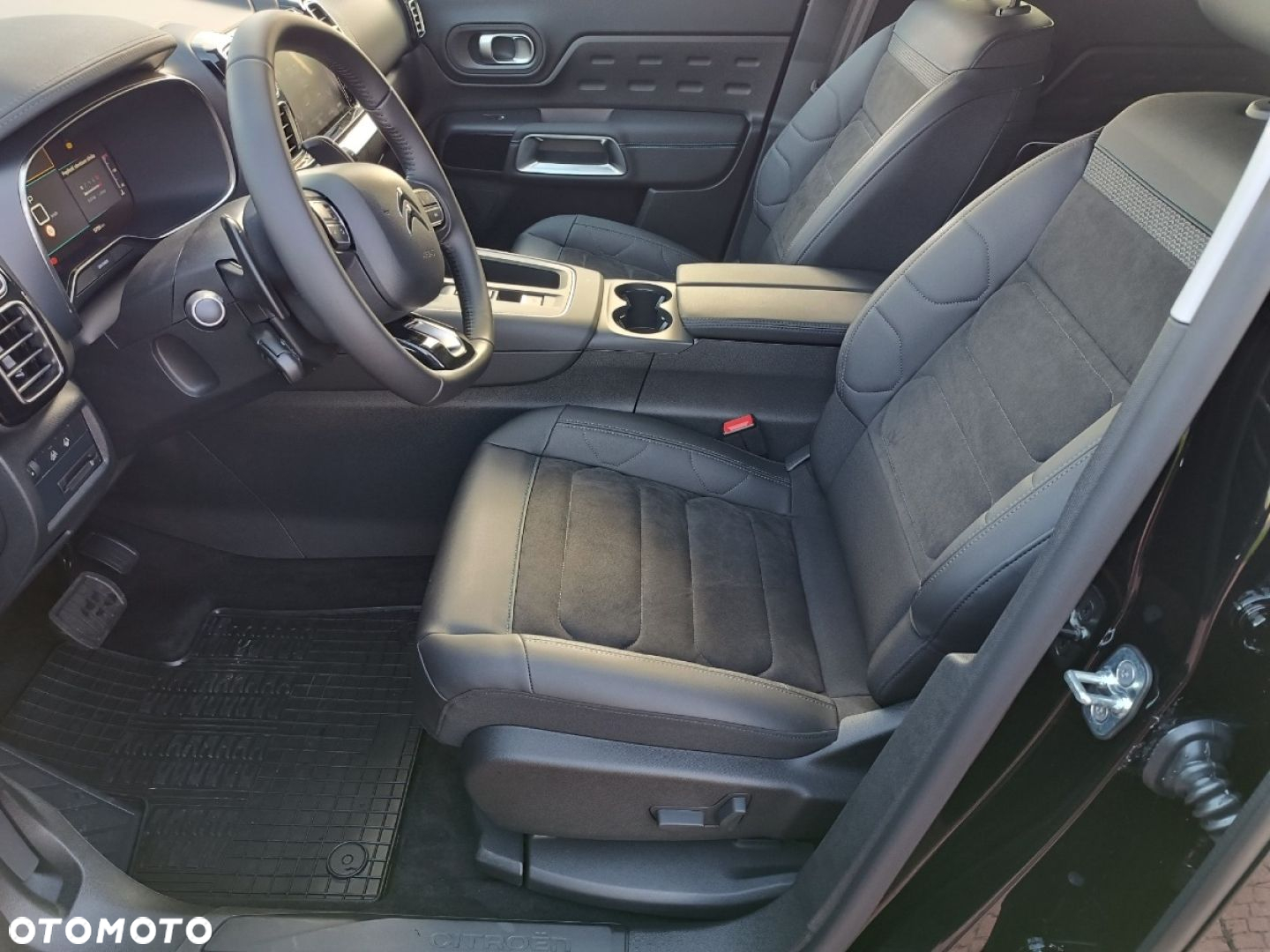 Citroën C5 Aircross 1.2 mHEV Max eDCT6 - 12