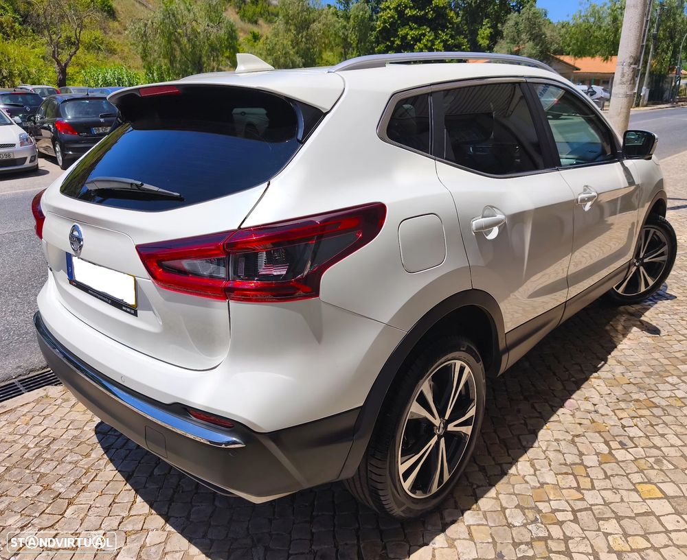 Nissan Qashqai 1.3 DIG-T N-Connecta J18 - 14