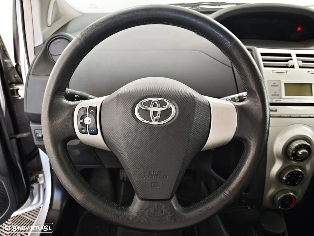 Toyota Yaris 1.0 VVT-i Comfort - 12