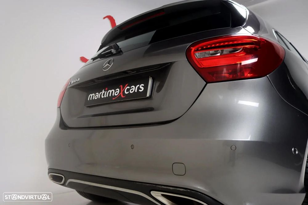 Mercedes-Benz A 180 d AMG Line - 14