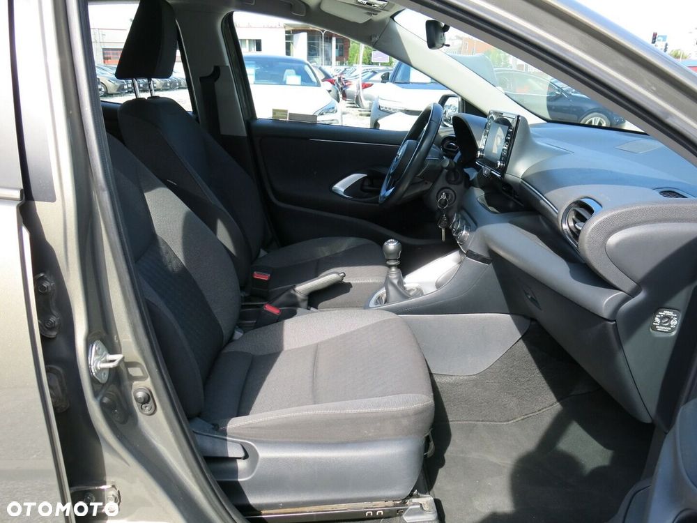Toyota Yaris 1.5 Comfort - 6