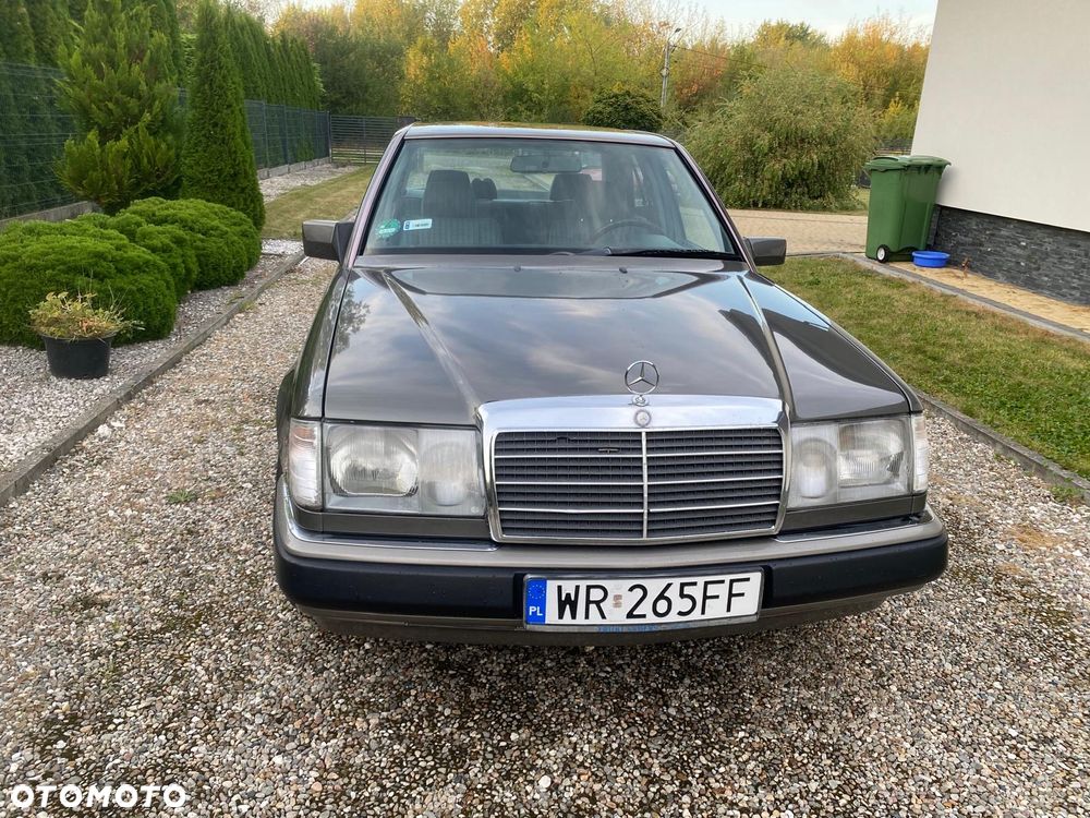 Mercedes-Benz W124 (1984-1993) - 2