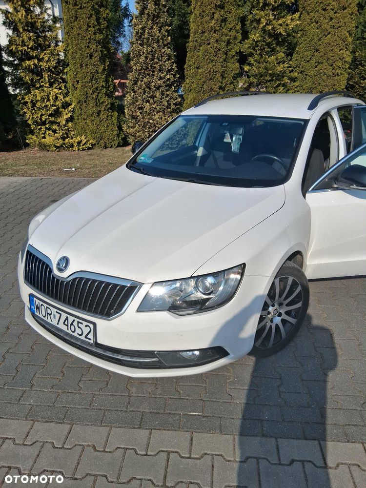 Skoda Superb 2.0 TDI DSG Active - 2