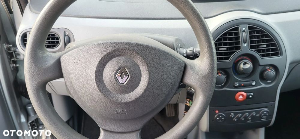 Renault Modus - 26