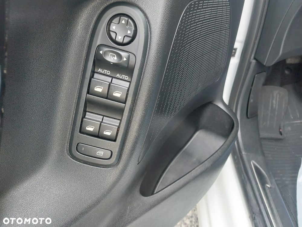 Citroën C3 1.2 PureTech Exclusive - 19