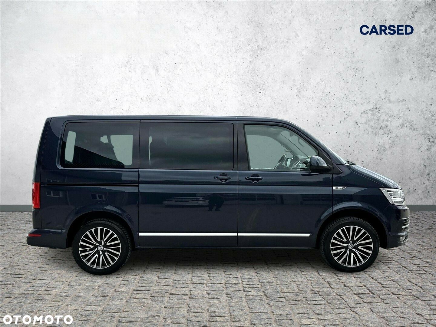 Volkswagen Caravelle - 4