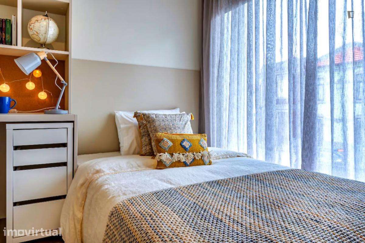 Quarto - localizado em Paranhos Porto - Grande imagem: 3/5