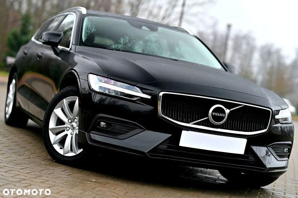 Volvo V60 D3 Momentum Pro - 1