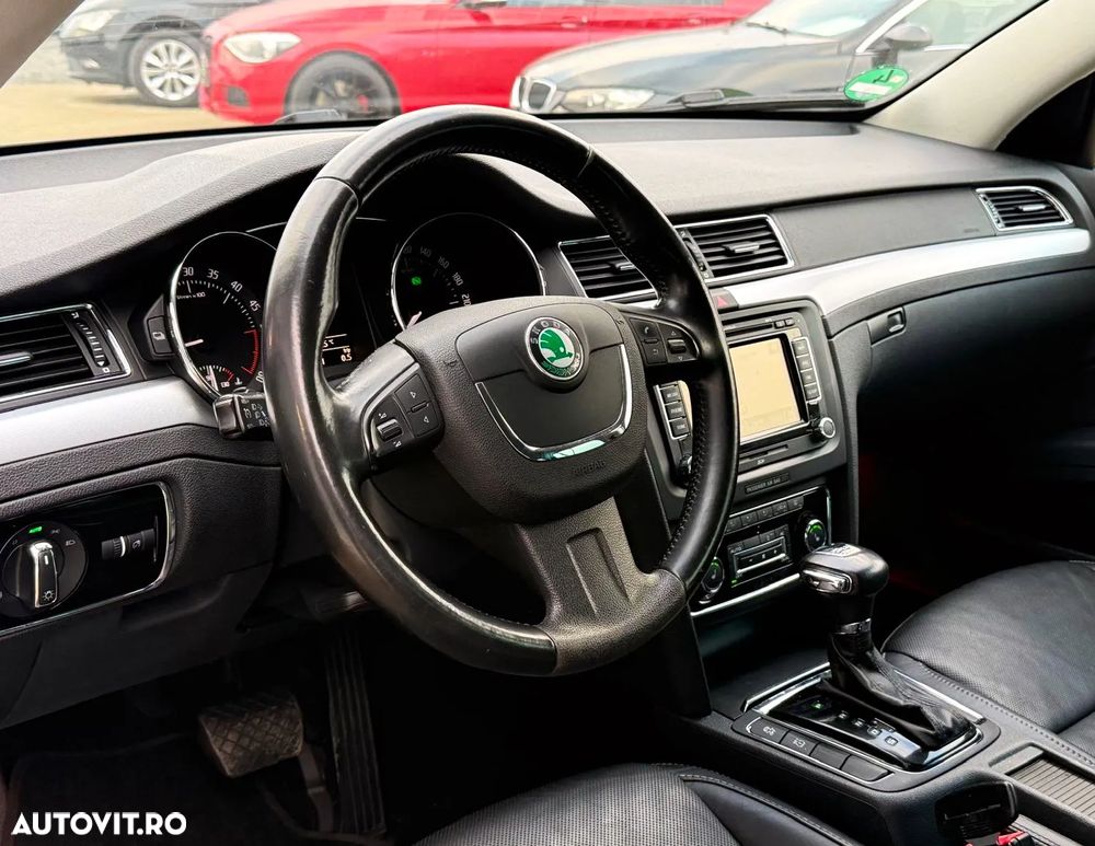 Skoda Superb Combi 2.0 TDI 4x4 DSG Exclusive - 6