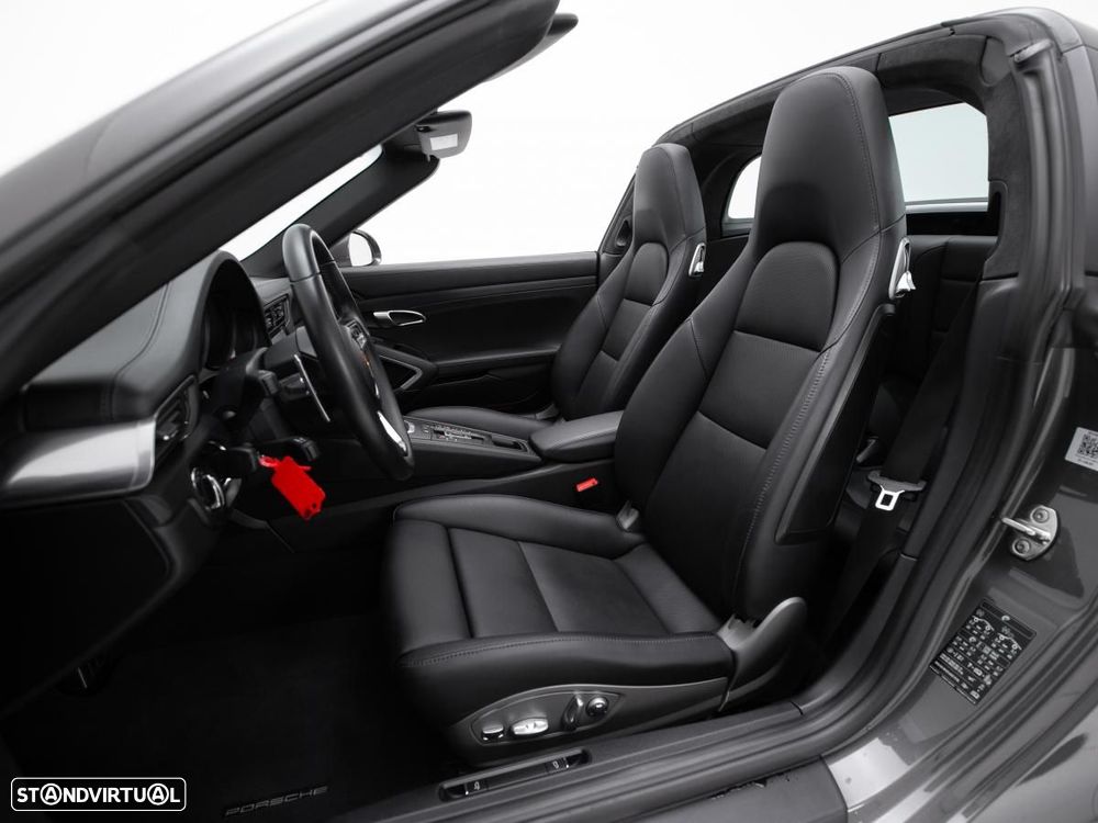 Porsche 911 (991) - 8