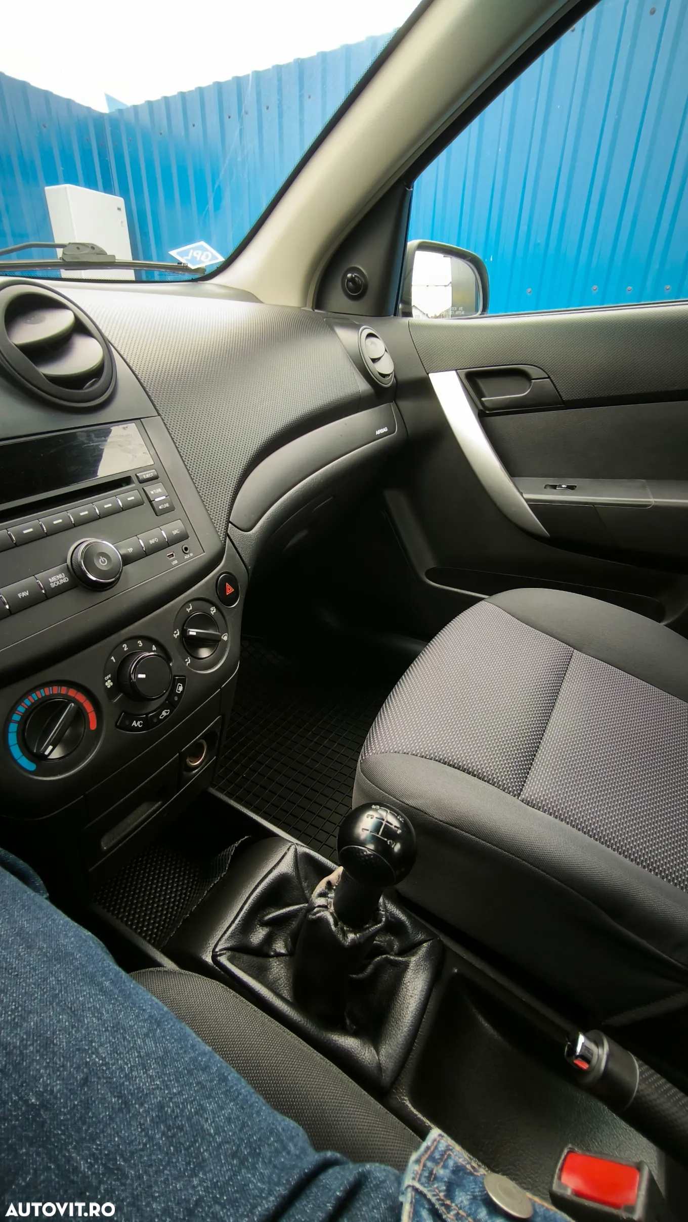 Chevrolet Aveo - 11