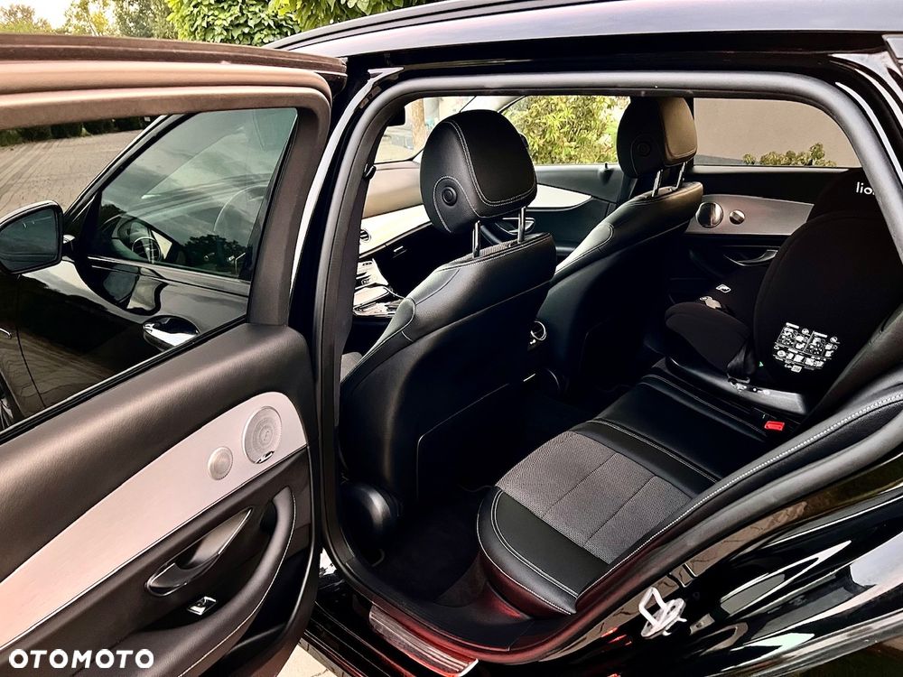 Mercedes-Benz Klasa E 220 d 4Matic 9G-TRONIC Avantgarde - 30