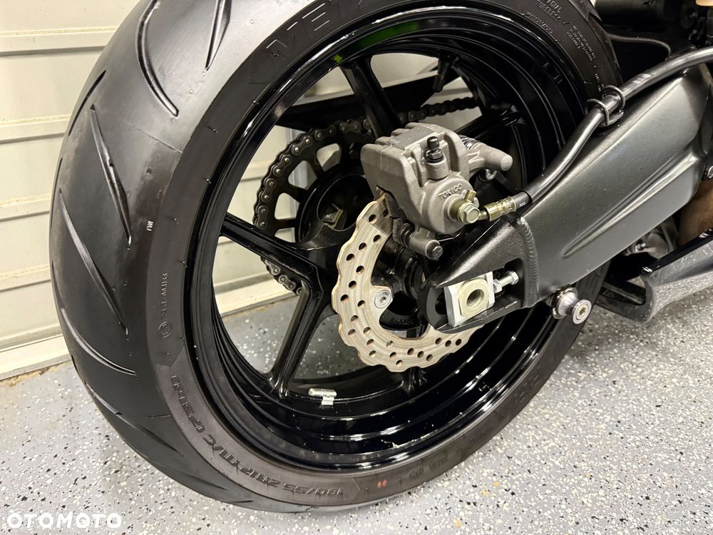 Kawasaki Ninja - 6