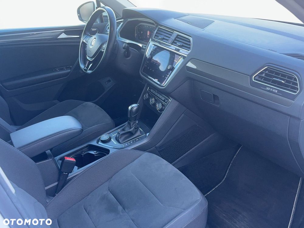 Volkswagen Tiguan - 20