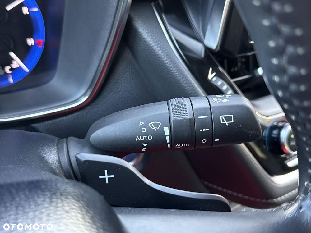 Toyota Corolla 2.0 Hybrid Comfort - 19