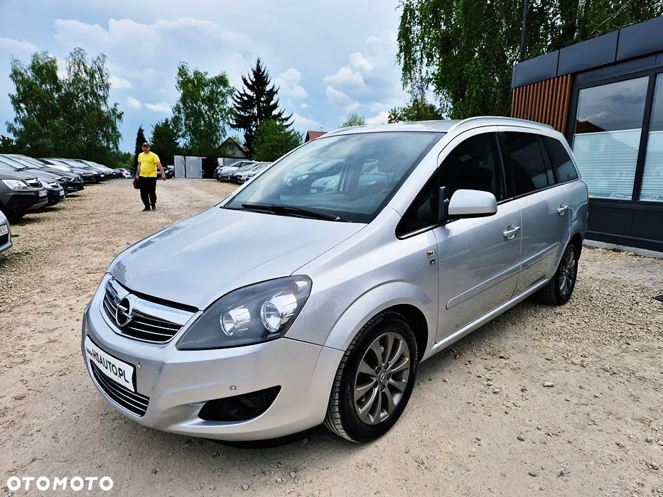 Opel Zafira 1.8 Family Plus - 26