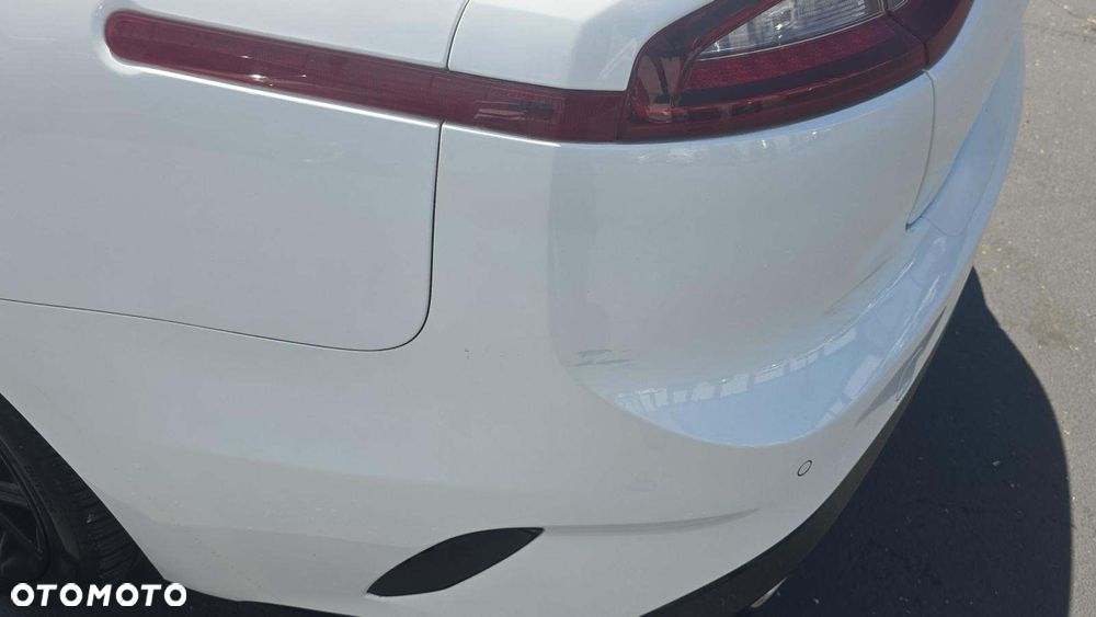 Kia Stinger - 17