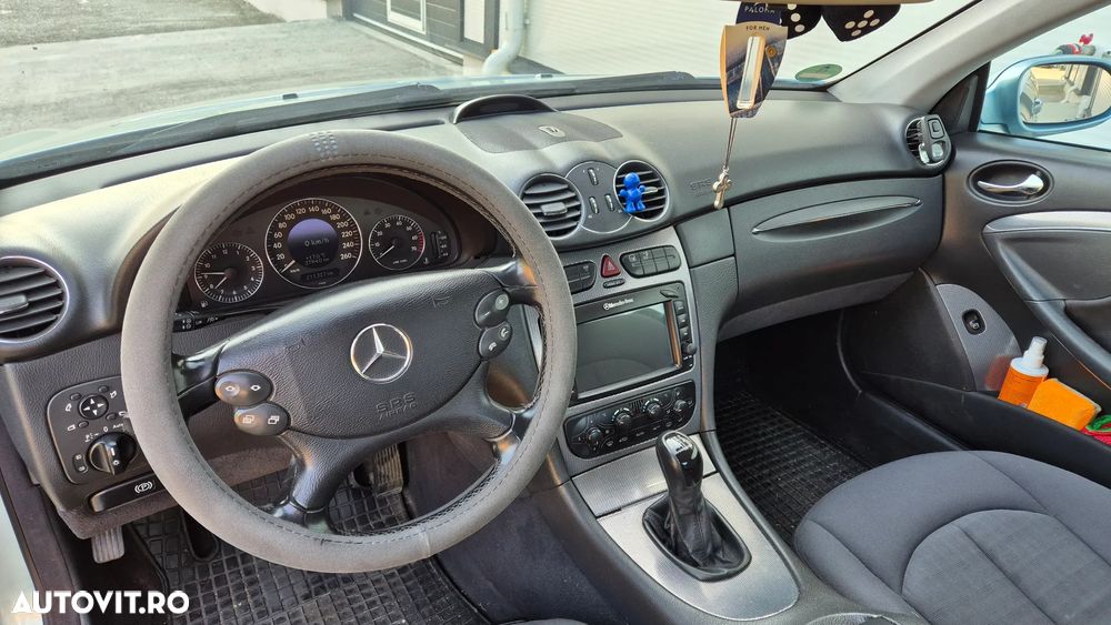 Mercedes-Benz CLK Coupe 200 Kompressor Avantgarde - 7