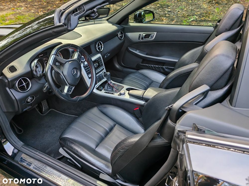 Mercedes-Benz SLK 200 (BlueEFFICIENCY) 7G-TRONIC - 15