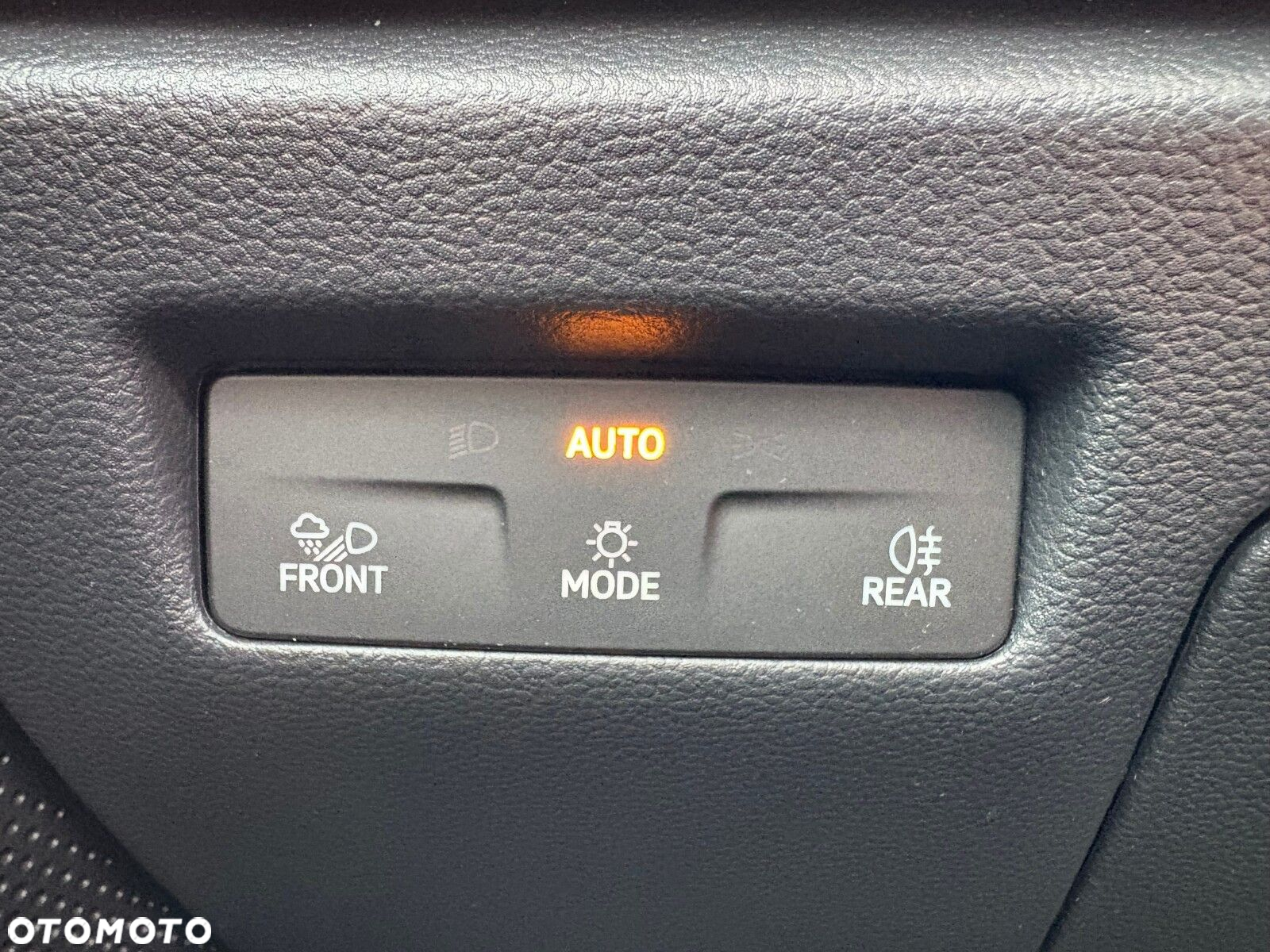 Volkswagen Passat - 28