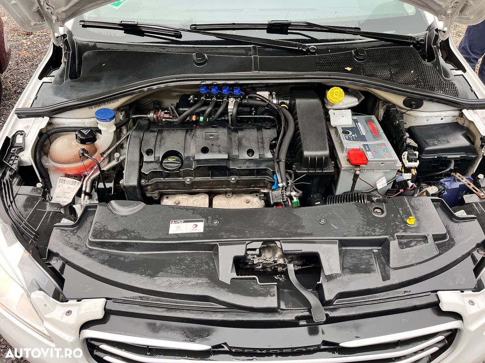 Peugeot 301 1.6 VTi Active - 21