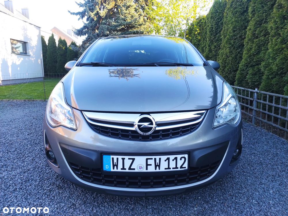 Opel Corsa 1.4 16V Satellite - 2