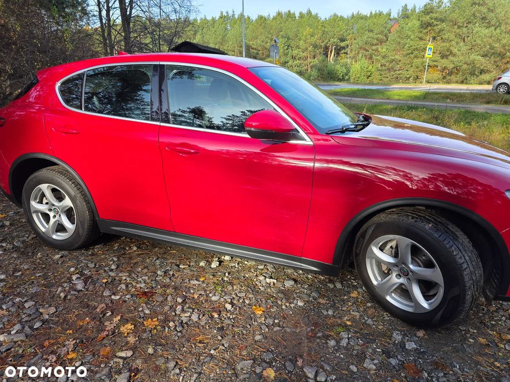 Alfa Romeo Stelvio 2.0 Turbo 16V AT8-Q4 Sprint - 9