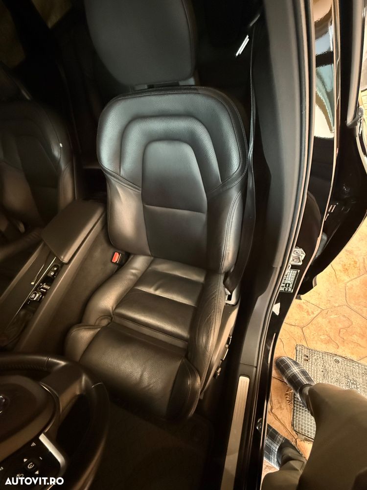 Volvo XC 60 D4 Momentum Pro - 14