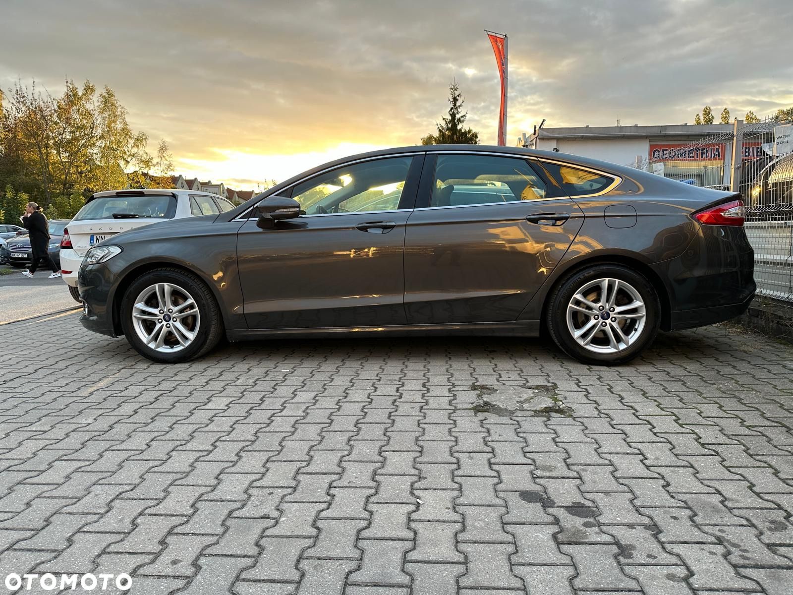 Ford Mondeo 2.0 TDCi Edition PowerShift - 1