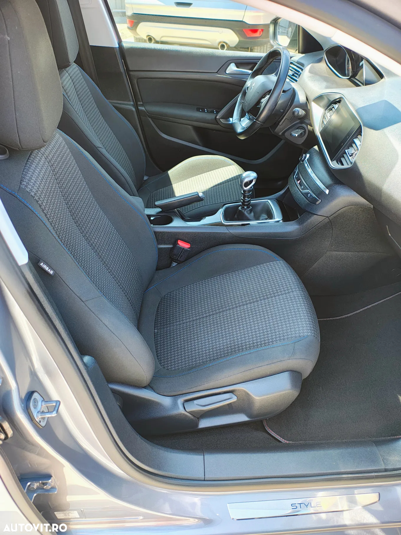 Peugeot 308 PureTech 130 Stop & Start Style - 21