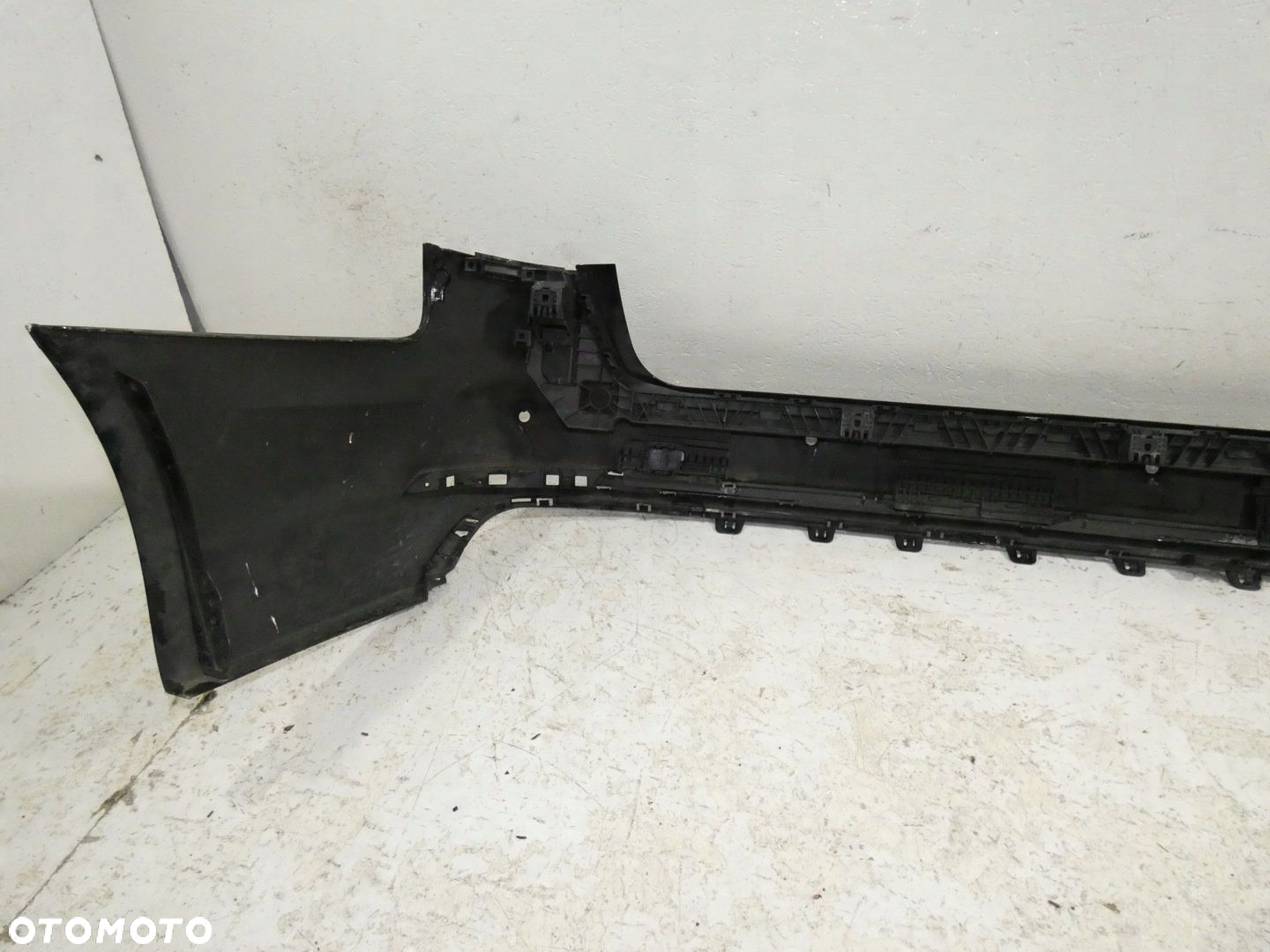 Audi A4 B9 kombi S Line zderzak tył tylni - 5