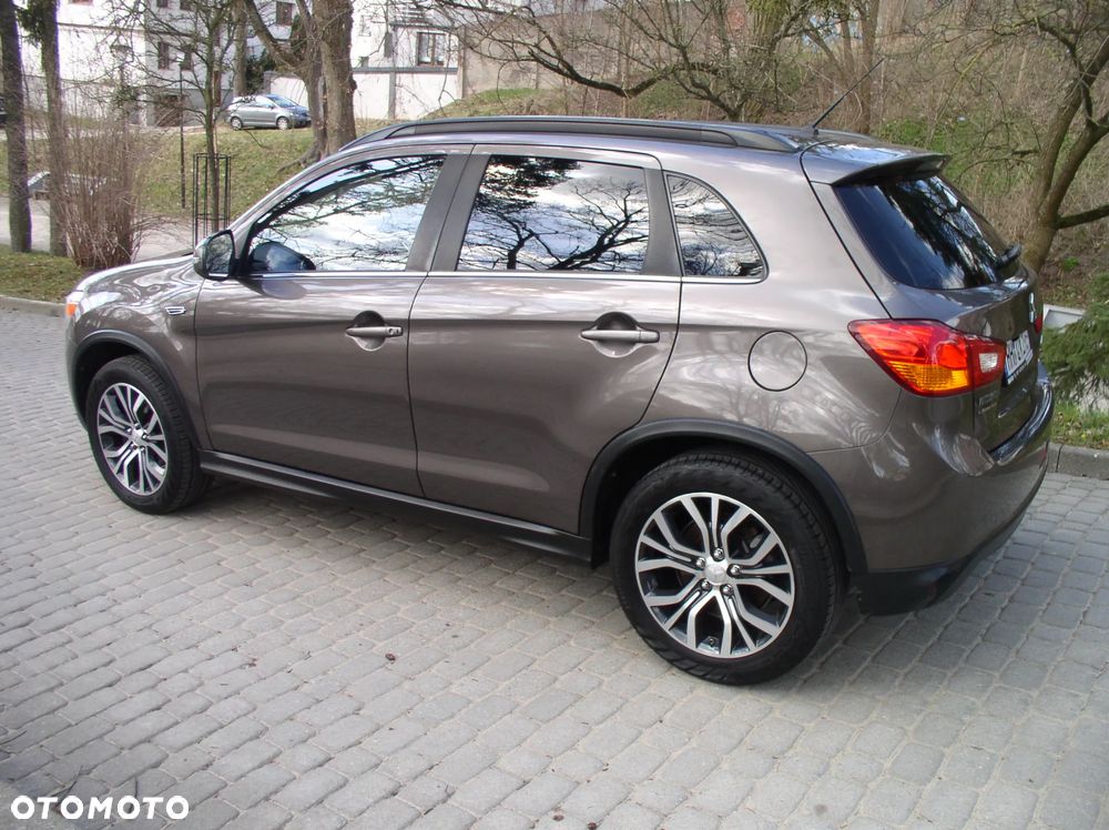 Mitsubishi ASX 1.6 2WD Diamant Edition+ - 32