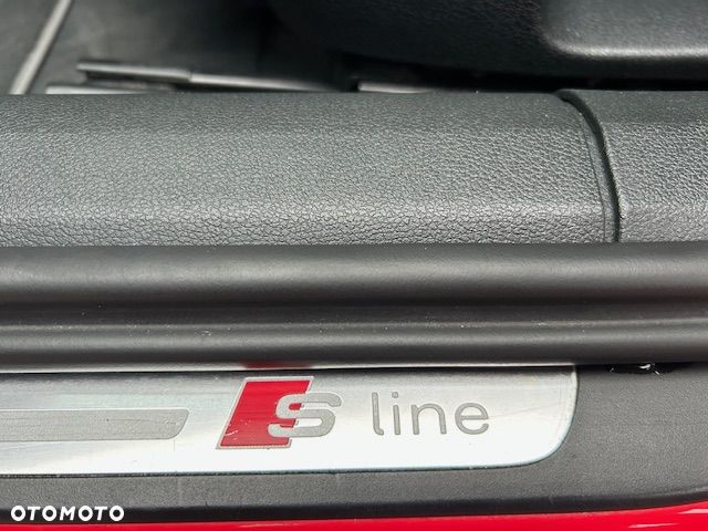 Audi A6 Avant 2.0 TDI ultra S tronic - 34