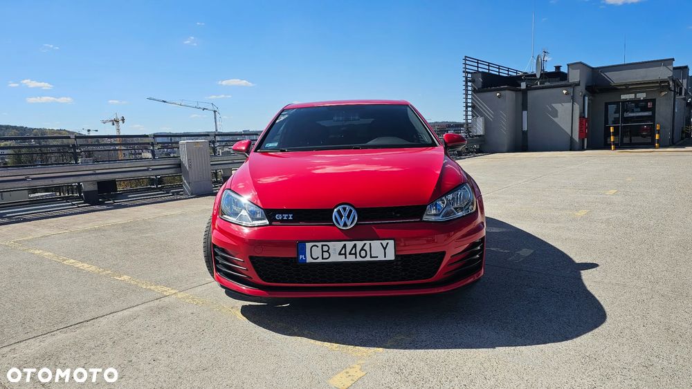 Volkswagen Golf - 12