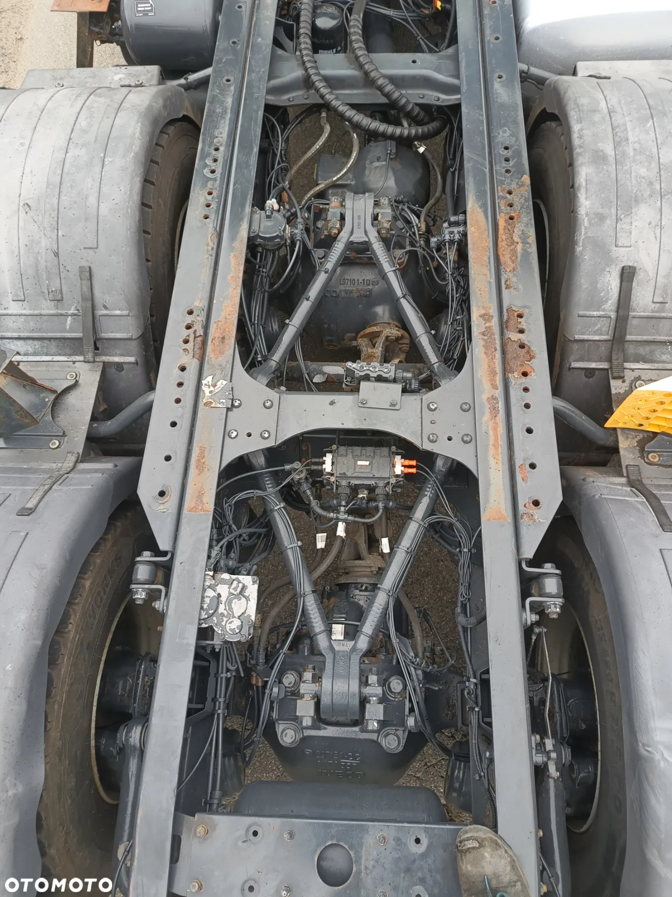 Iveco Stralis X- Way 570 - 13